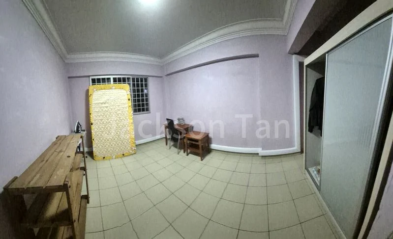 Common Room (HDB) for Rent in Yishun Avenue 4 - Image 1