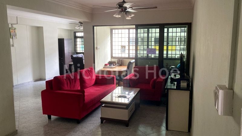 5 Room (5I) HDB for Rent in  898B Woodlands Drive 50 - Image 1