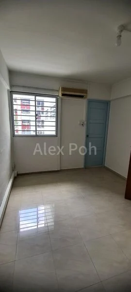 3 Room (3A) HDB for Rent in 825 Tampines Street 81 - Image 3