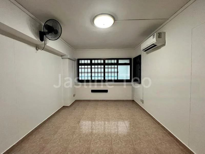4 Room (4A) HDB for Rent in  227A Compassvale Drive - Image 7