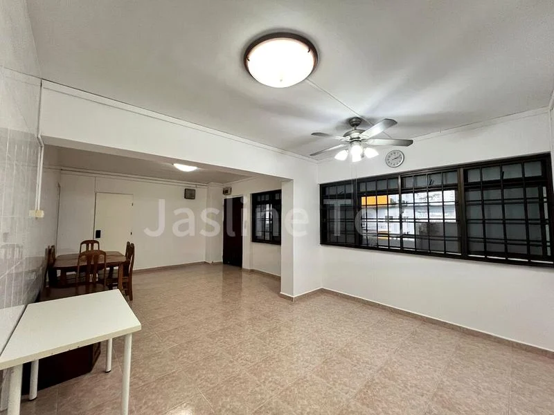 4 Room (4A) HDB for Rent in  227A Compassvale Drive - Image 1