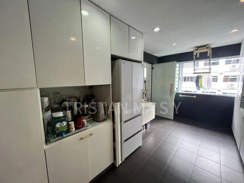 5 Room (5I) HDB for Sale in  634 Pasir Ris Drive 1 - Image 4