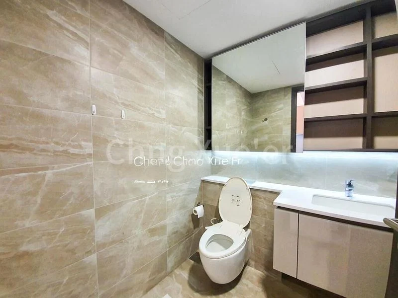 Room Condo for Rent in  Lake Grande - Image 6