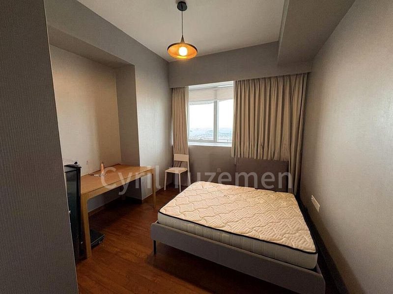 3 Bed Condo for Rent in  UIC Building - Image 7