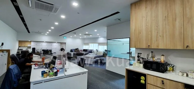 Light Industrial (B1) for Rent: 1 Bukit Batok Street 22 - Image 2