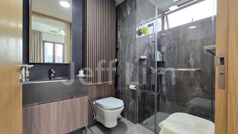 3 Bed Condo for Sale in Midwood - Image 10