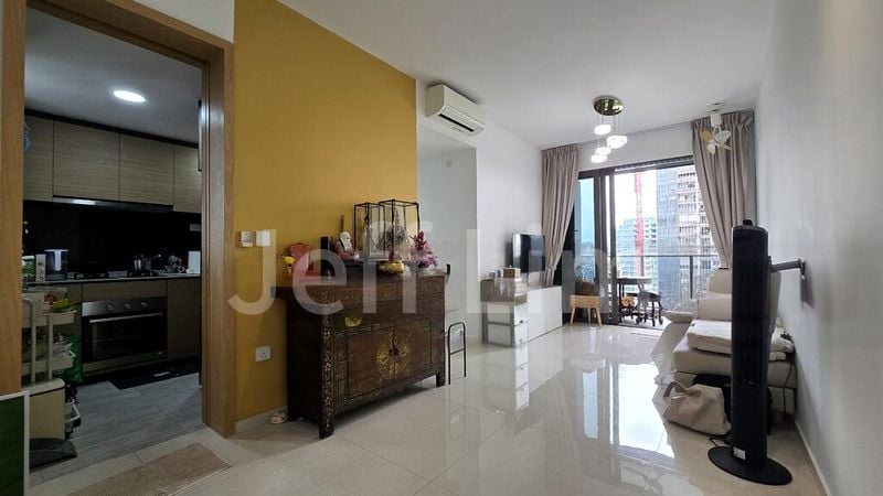 3 Bed Condo for Sale in Midwood - Image 1