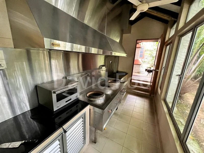 5 Bed Bungalow (Landed) for Rent in  Cornwall Gardens - Image 8