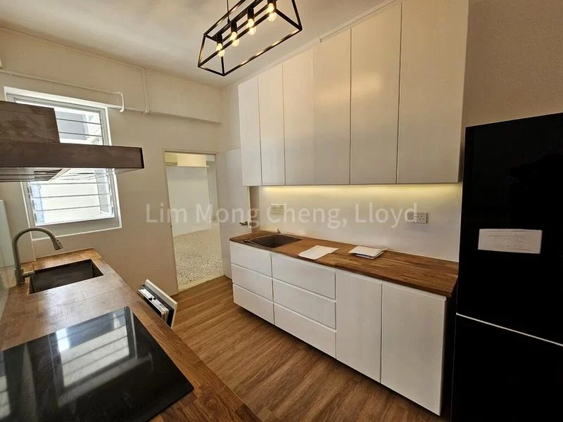 3 Bed Apartment (Condo) for Sale in  Kum Hing Court - Image 7