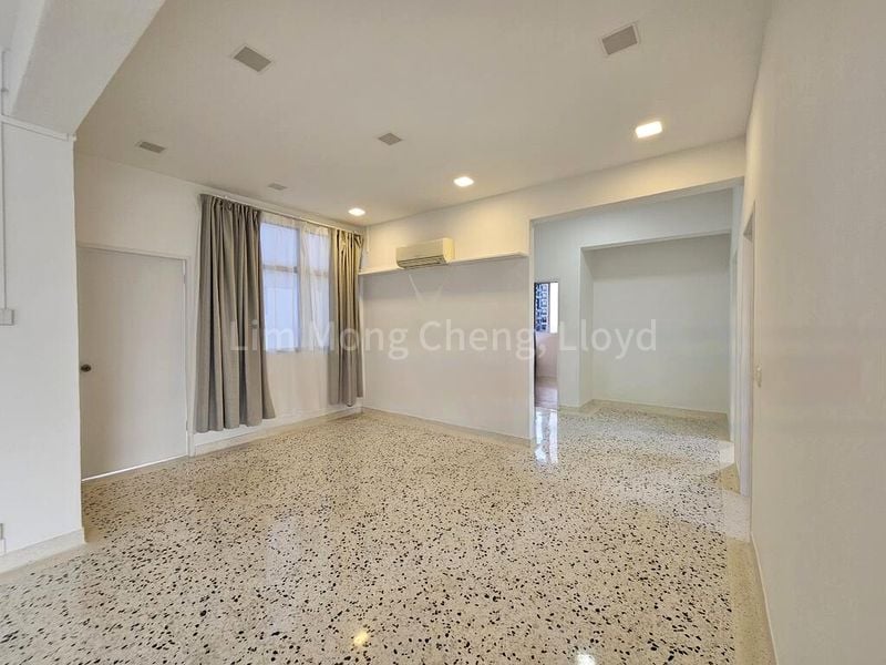 3 Bed Apartment (Condo) for Sale in  Kum Hing Court - Image 10