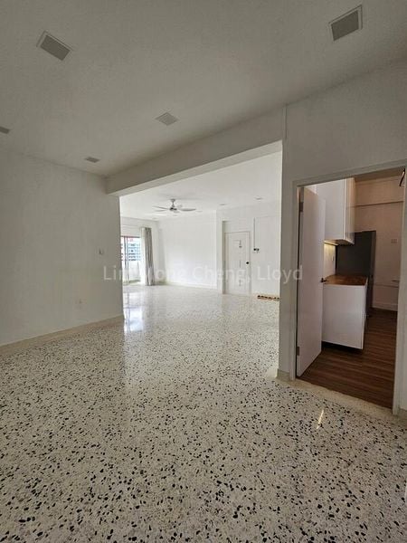 3 Bed Apartment (Condo) for Sale in  Kum Hing Court - Image 6