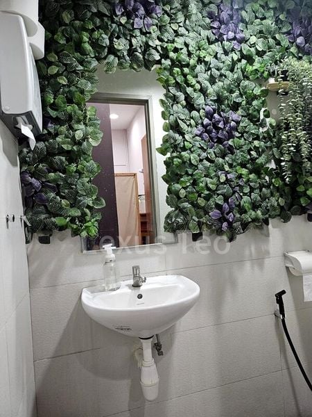 Light Industrial (B1) for Sale: First Centre - Image 2