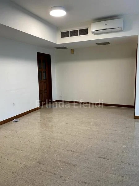 3 Bed Condo for Rent in  Mirage Tower - Image 5