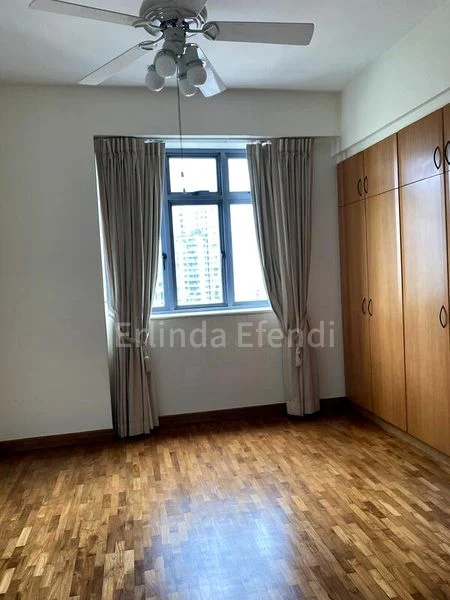 3 Bed Condo for Rent in  Mirage Tower - Image 6