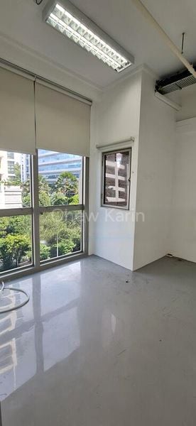 Light Industrial (B1) for Sale: The Elitist, 3,000 Sq Ft, Unit 5, 20-22 Queens Road - Image 3