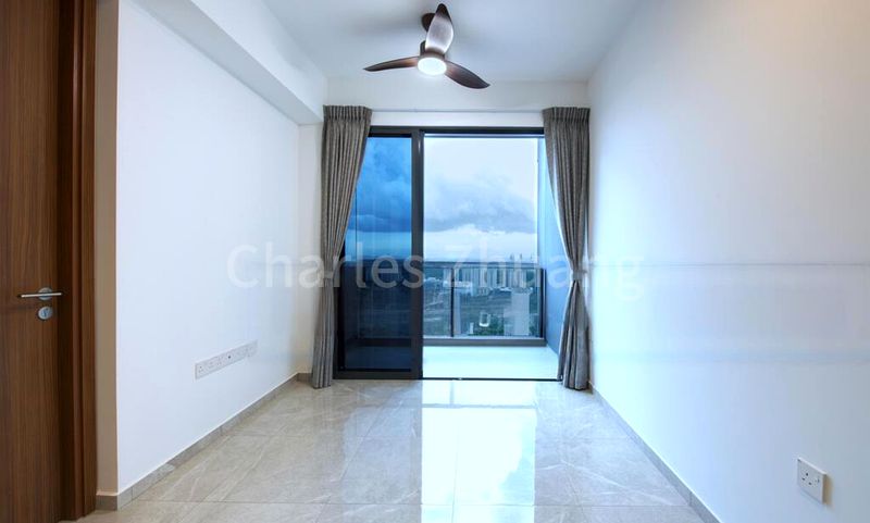 1 Bed Apartment (Condo) for Rent in  Stirling Residences - Image 4