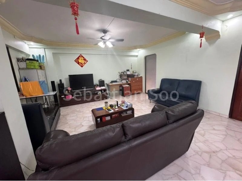 4 Room (4A) HDB for Sale in  758 Jurong West Street 74 - Image 2