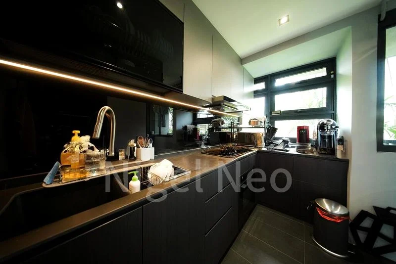 3 Bed Condo for Sale in D'almira - Image 11