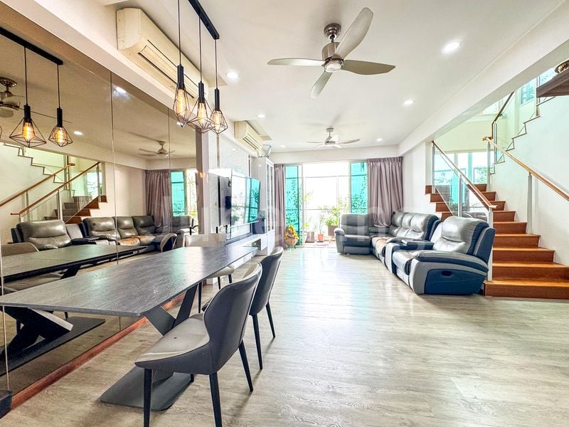 4 Bed Executive Condo for Sale in  1 Canberra - Image 1