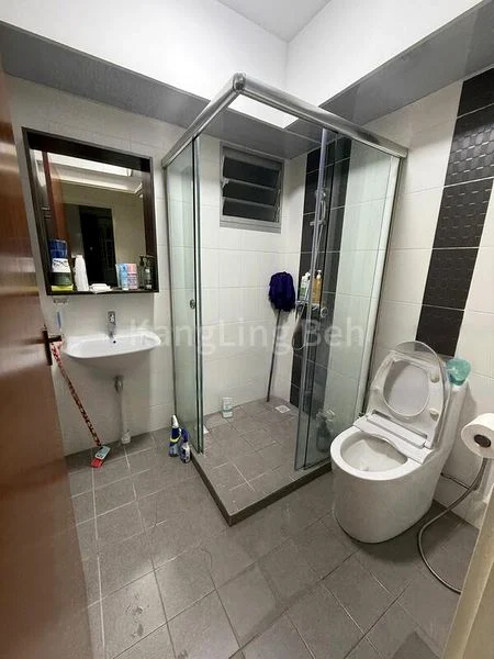 Room (HDB) for Rent in 815B Choa Chu Kang Avenue 7 - Image 1