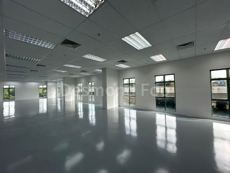 Light Industrial (B1) for Rent: High-power supply, air-conditioned B1 shop near Pasir Panjang MRT - Image 2