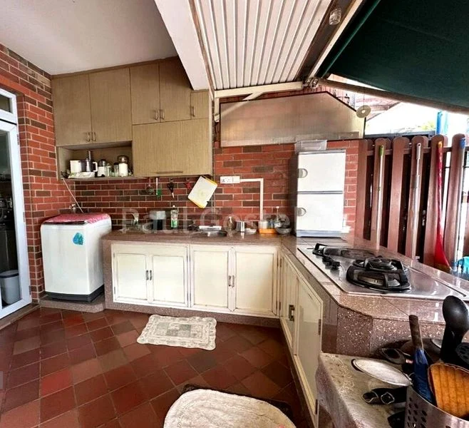 6 Bed Semi-Detached House (Landed) for Sale in  Thomson Hills Estate - Image 6