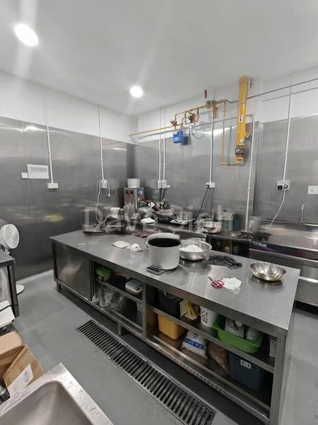 CT Foodchain: 8,000 Sq Ft Industrial Shop/Unit on Old Muckley Road, Lichfield - Image 2