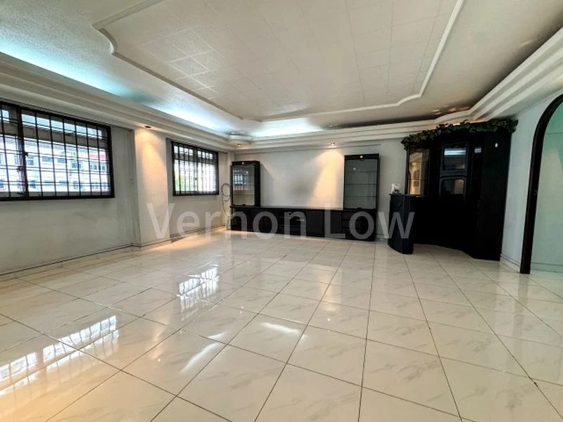 5 Room (5I) HDB for Sale in  541 Choa Chu Kang Street 52 - Image 6