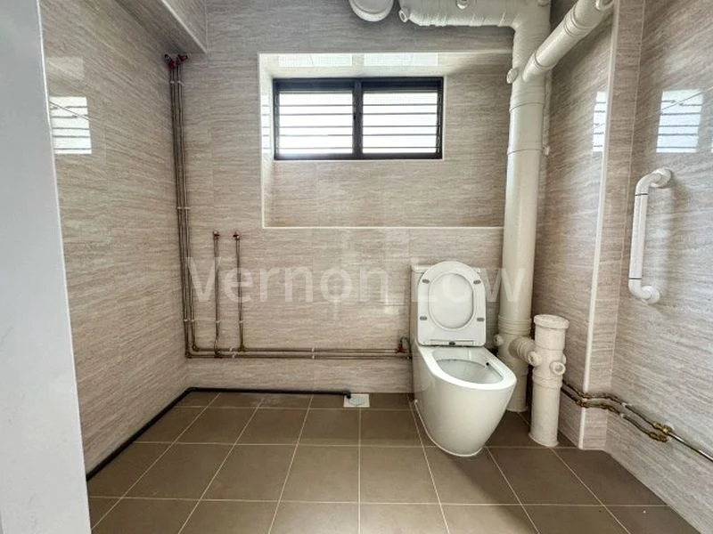 5 Room (5I) HDB for Sale in  541 Choa Chu Kang Street 52 - Image 7
