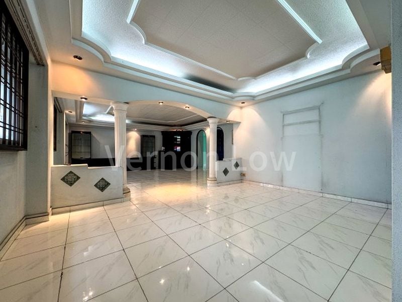 5 Room (5I) HDB for Sale in 541 Choa Chu Kang Street 52 - Image 3