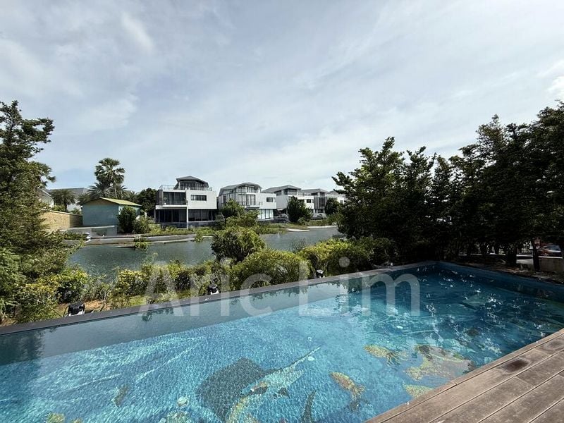5 Bed Bungalow (Landed) for Rent in  Cove Drive - Image 3