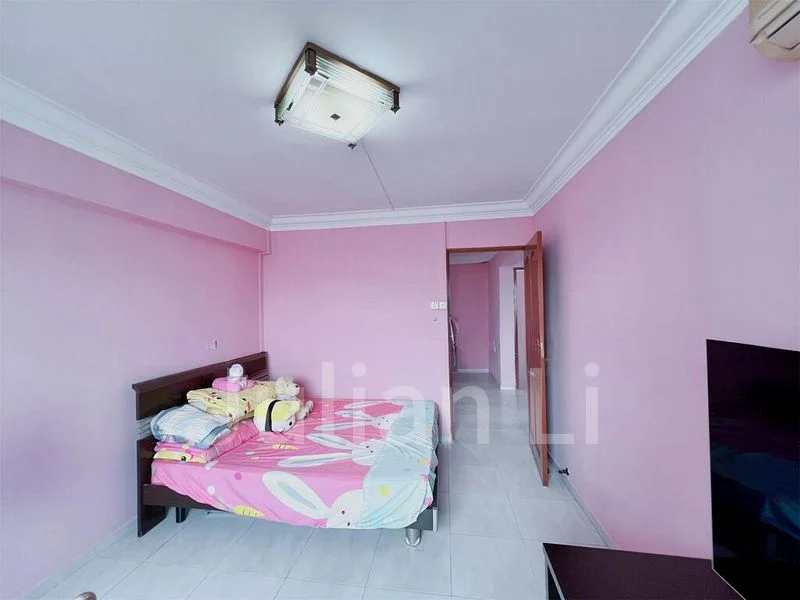 5 Room (5I) HDB for Sale in  227 Jurong East Street 21 - Image 6