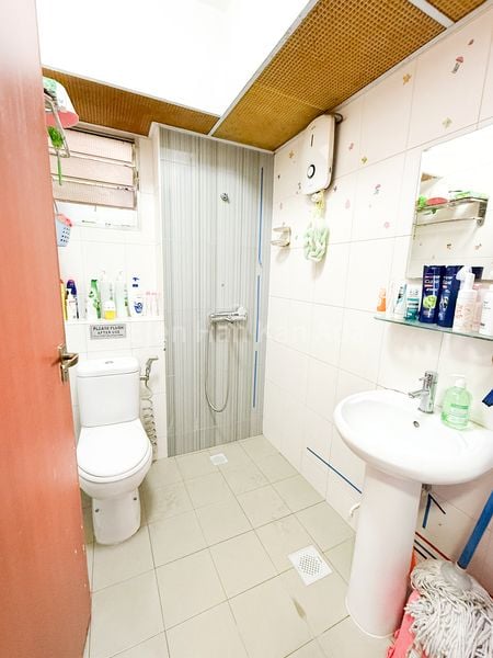 3 Room (3A) HDB for Sale in  55 Teban Gardens Road - Image 3