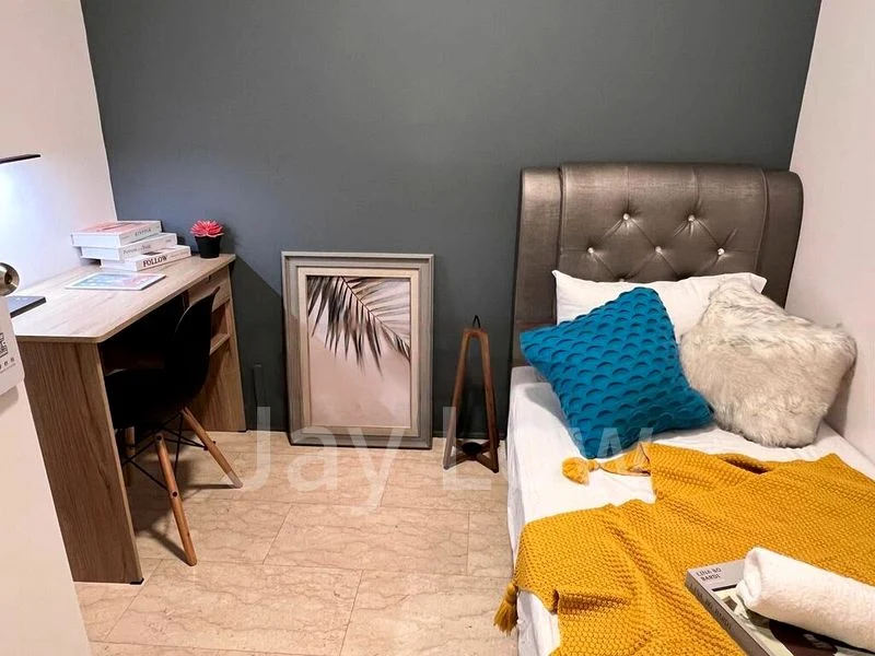 Room (Condo) for Rent in Compass Heights - Image 4