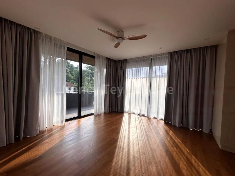 6 Bed Bungalow (Landed) for Rent in  Jalan Siantan - Image 2