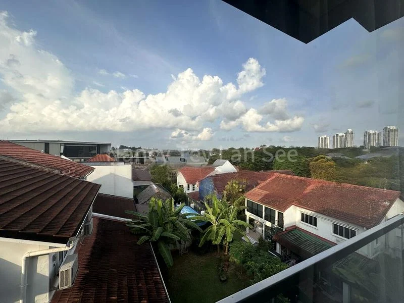 6 Bed Bungalow (Landed) for Rent in  Jalan Siantan - Image 1