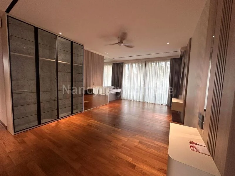 6 Bed Bungalow (Landed) for Rent in  Jalan Siantan - Image 7