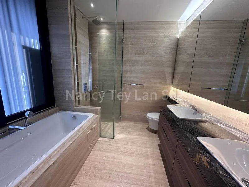 6 Bed Bungalow (Landed) for Rent in  Jalan Siantan - Image 3