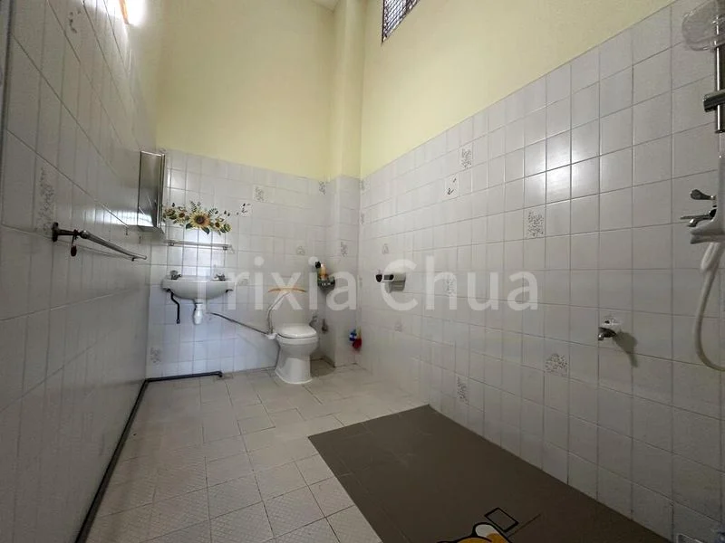 3 Bed Shophouse (Landed) for Sale around  Upper East Coast Road - Image 4