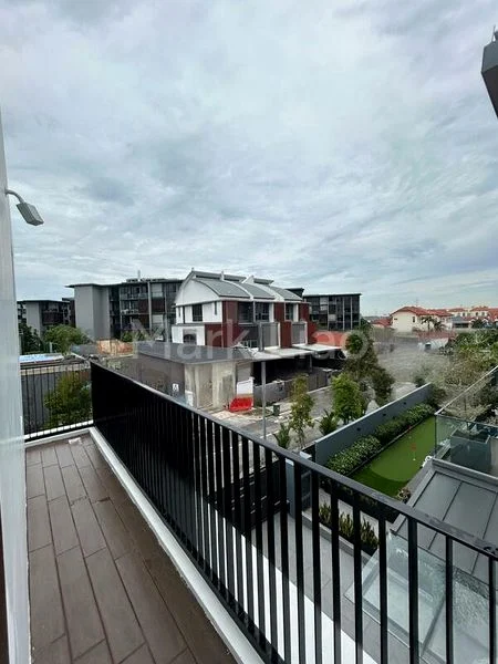 5 Bed Semi-Detached House (Landed) for Sale in  Changi Heights - Image 4