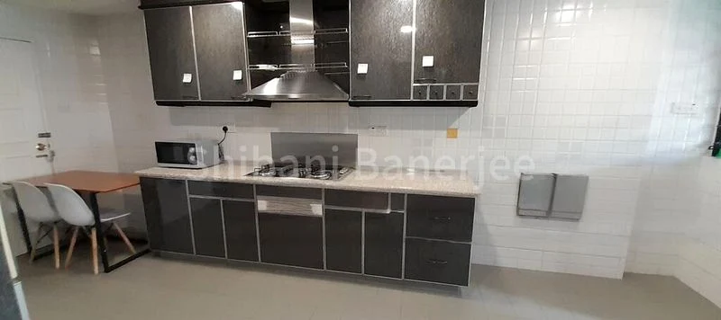 Common Room (Condo) for Rent in  Balmoral Gate - Image 10