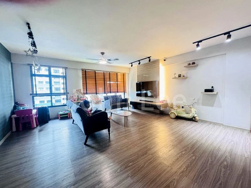 5 Room (5I) HDB for Rent in 808D Choa Chu Kang Avenue 1 - Image 2