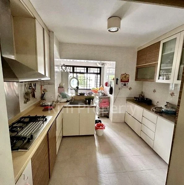 Common Room (HDB) for Rent in  147 Lorong 2 Toa Payoh - Image 2