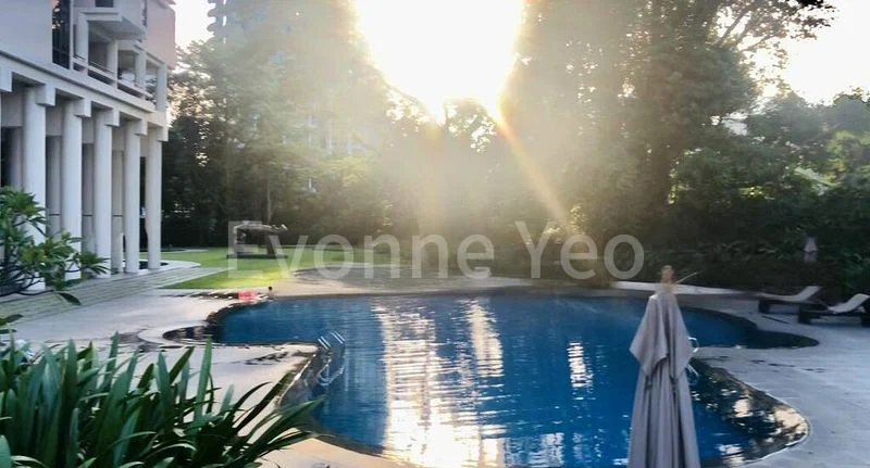 3 Bed Condo for Rent in  The Colonnade - Image 9