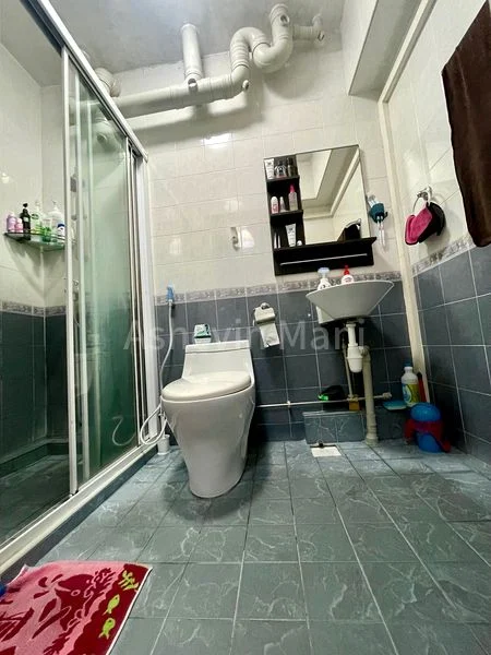 5 Room (5I) HDB for Sale in  686B Choa Chu Kang Crescent - Image 12