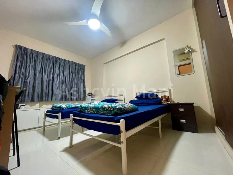 5 Room (5I) HDB for Sale in  686B Choa Chu Kang Crescent - Image 8
