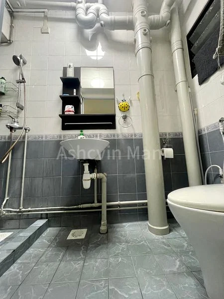 5 Room (5I) HDB for Sale in  686B Choa Chu Kang Crescent - Image 5