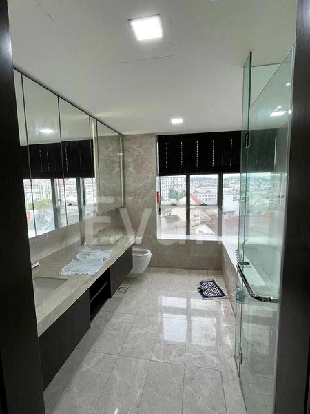 5 Bed Condo for Rent in  Shunfu Road - Image 8