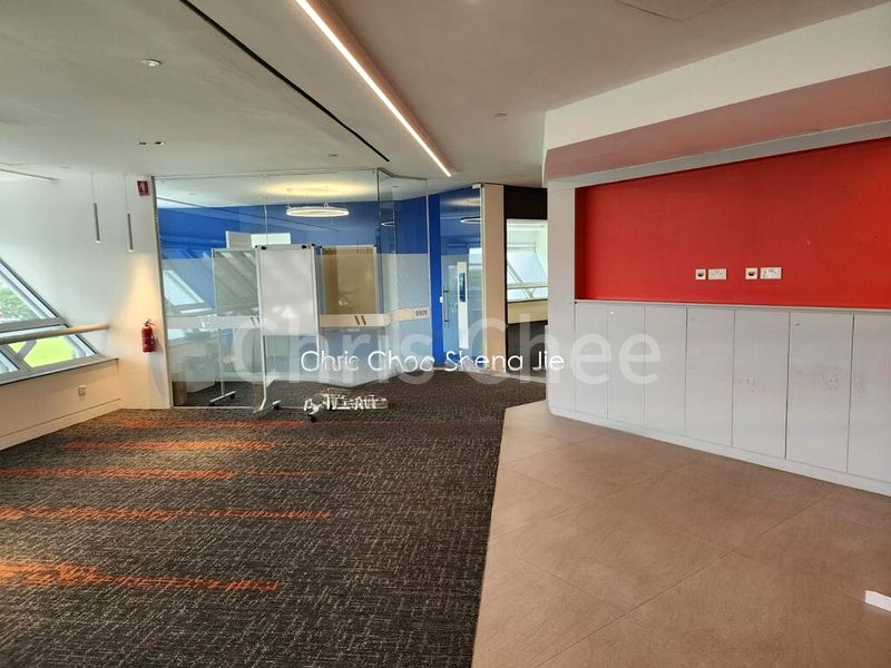 Office for Rent: COMMERCIAL SCHOOL FOR ADULTS / OFFICE @ BEACH ROAD - Image 6