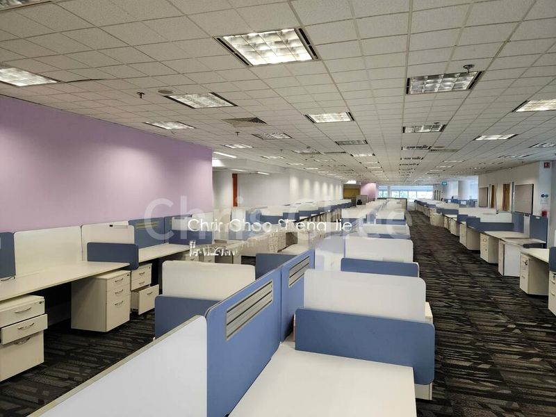 Office for Rent: COMMERCIAL SCHOOL FOR ADULTS / OFFICE @ BEACH ROAD - Image 3